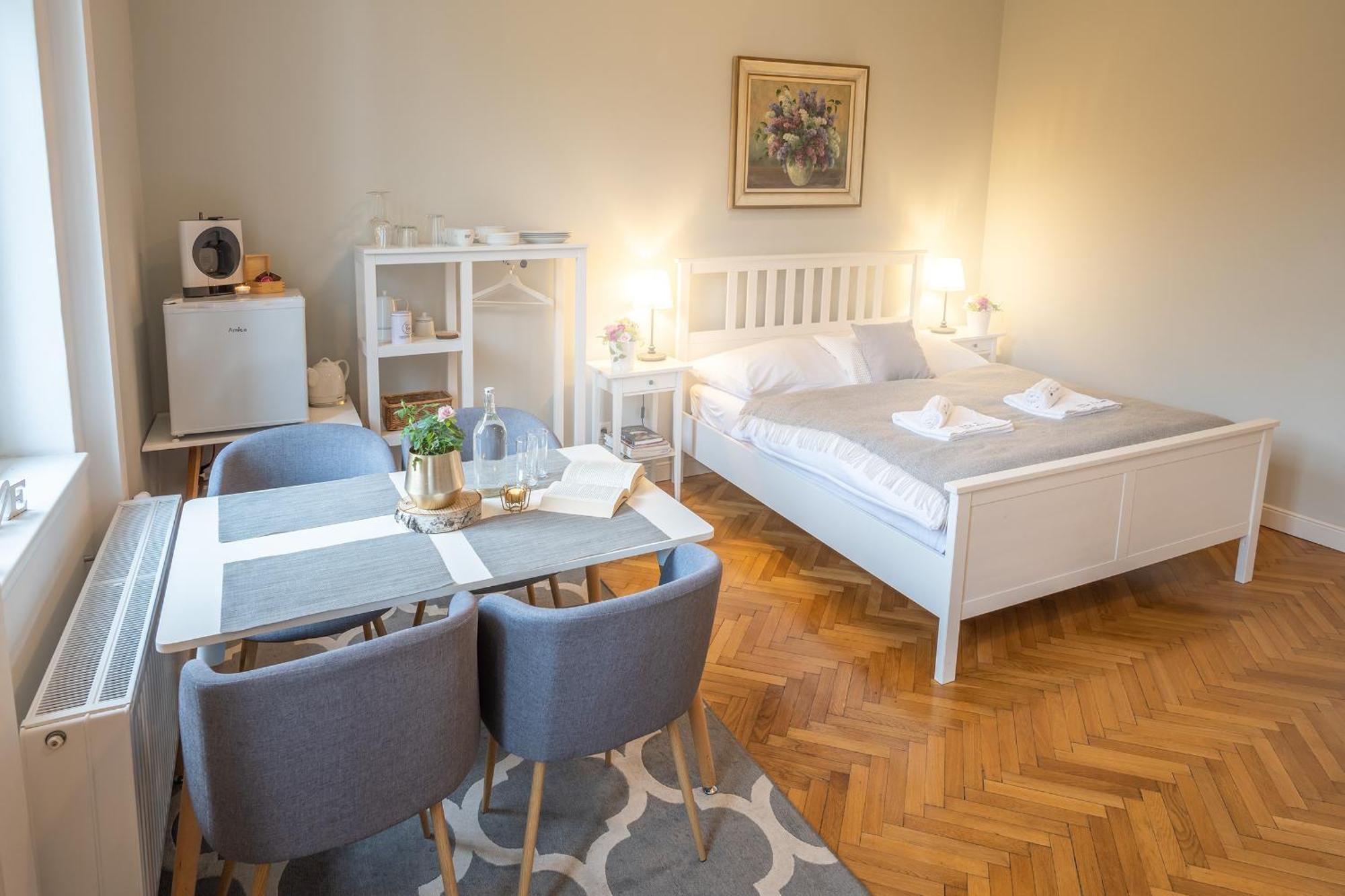 Vila Na Landeku Ostrava Exterior foto